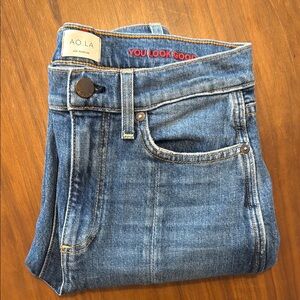 Alice + Olivia Blue Ankle Cropped Jeans